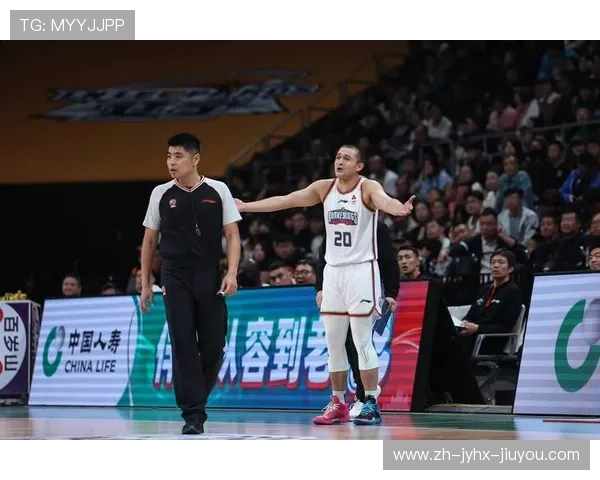 足球运动员西装CBA：当篮球和足球交汇